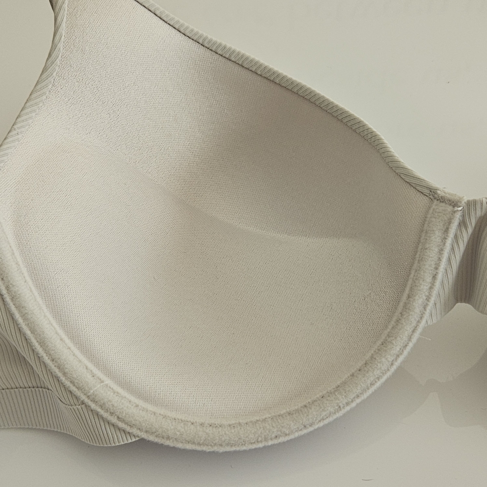 Danskin 38C T-Shirt Bra Sleek and Smooth Ribbed Padded Bra Gray Nude 38C NWOT - Picture 6 of 11